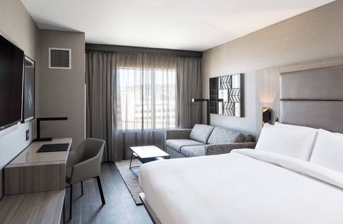 Central Business District Hotel | AC Hotel by Marriott Worcester