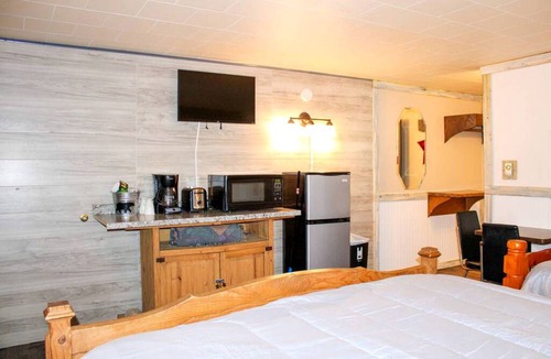 Howard Other | Accommodation ∙ 1 bedroom ∙ 2 guests
