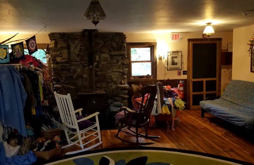Cummington Other | Accommodation ∙ 1 bedroom ∙ 2 guests
