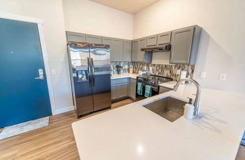 Downtown Eau Claire Apartment | ADA Compliant 1br Apartment/Downtown/UWEC