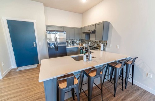 Downtown Eau Claire Apartment | ADA Compliant 1br Apartment/Downtown/UWEC