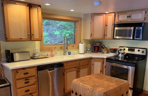 Town of Hermon Cottage | Adirondack Region ~ Hot Tub On Spectacular Deck ~ Pontoon Boat, Paddle Boards