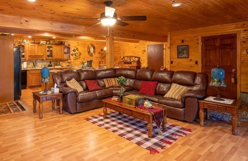 Jay House | Adirondack Whiteface Mtn Retreat