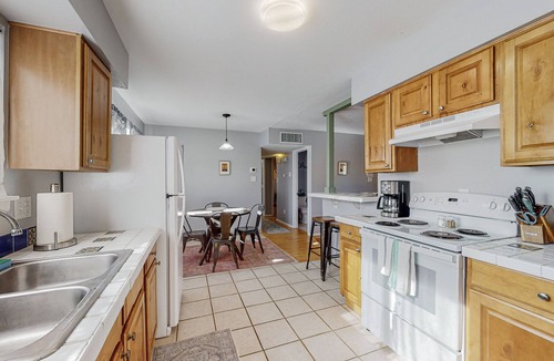 Raynolds Addition House | Adorable Adobe home in Downtown: 2bd/1ba, garage, yard