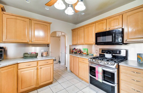 Nob Hill House | Albuquerque Home w/Patio < 1 Mile to Nob Hill!