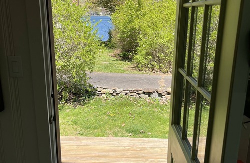 Ashford House | Amazing lake house with everything you need!