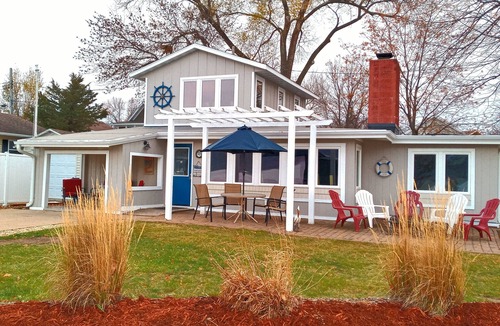 Lake City House | "Amazing Views" in Lake City, MN provides Coastal Charm!