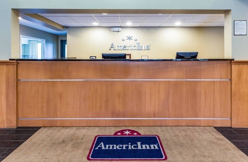 Burnsville Hotel | AmericInn by Wyndham Burnsville