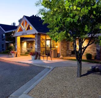 White Bear Lake Hotel | AmericInn by Wyndham White Bear Lake St. Paul