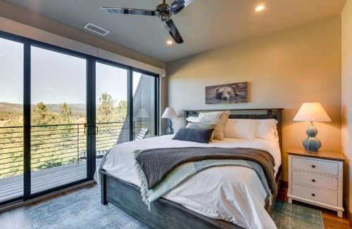 Angel Fire House | Angel Fire Home with Hot Tub Less Than 1 Mi to Ski Slopes!