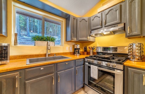 Angel Fire House | Angel Fire Mountain & Ski House - Casa Blue Sky – Beautiful 3 Bedroom Home!