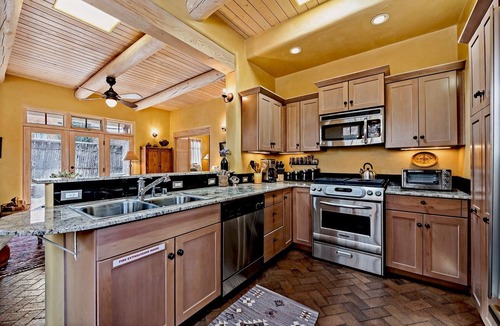 Historic Eastside House | Antonia - Historic Retreat, Walk Everywhere