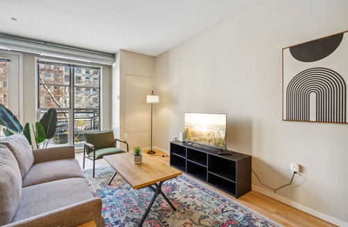 Mill District Apartment | Apartment ∙ 1 bedroom ∙ 2 guests