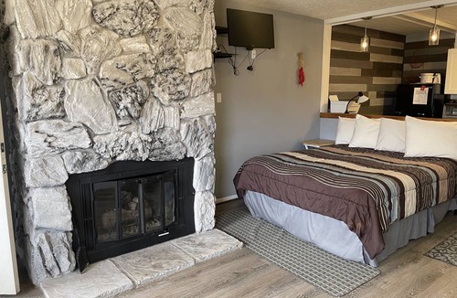 Red River Apartment | Apartment ∙ 1 bedroom ∙ 4 guests