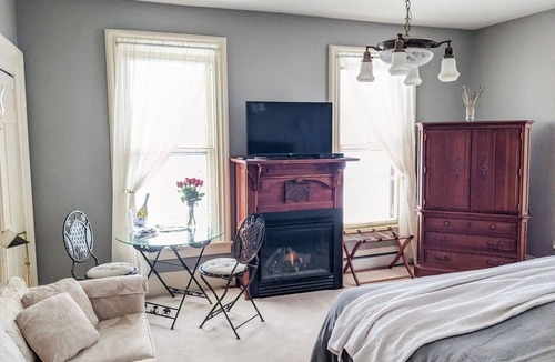 Waupaca Bed & Breakfast | Apple Tree Lane Bed & Breakfast