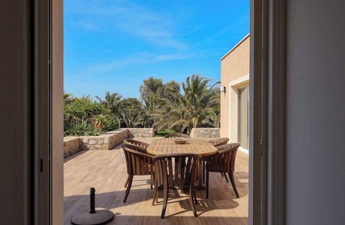 Marine de Davia House | Architect villa between sea and mountain
