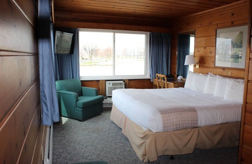 Port Clinton Hotel | Arlington Inn