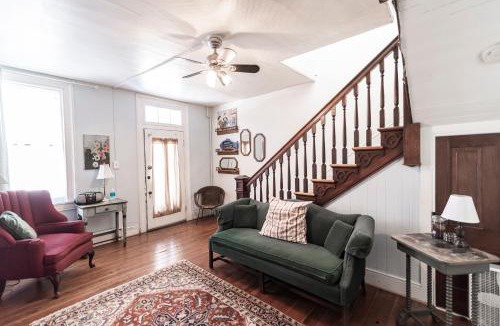 Bolivar House | Armory Quarters A