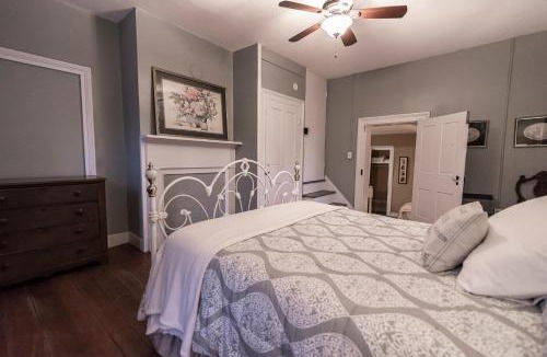 Bolivar House | Armory Quarters B