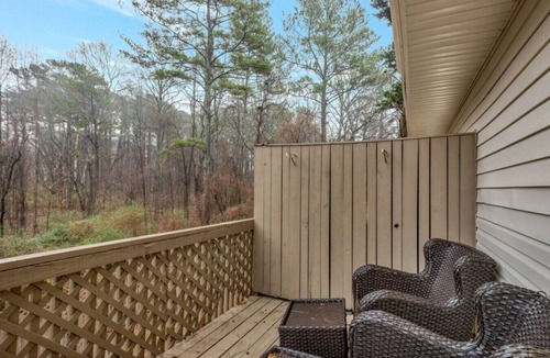 Woodstock Villa | ATH - Downtown Woodstock Luxury - Walk to Cherokee Amphitheater (1/4 mile) 4 Bedroom