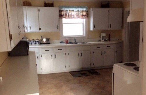 Alburg House | Aurora House . Town water for next season?