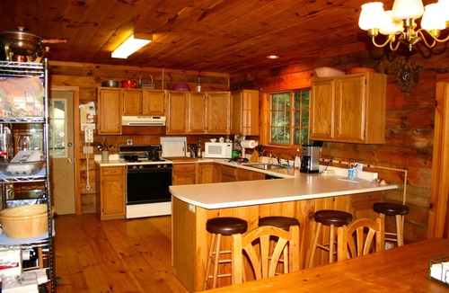 Wardsboro Cabin | Authentic Vermont Log Cabin Between Mount Snow and Stratton - No monthly rentals