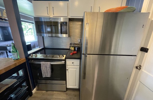 Grand Marais Apartment | Avalon Guesthouse : Eastside Suite