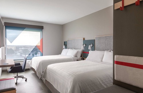 Fort Wayne Hotel | avid hotel Fort Wayne North by IHG