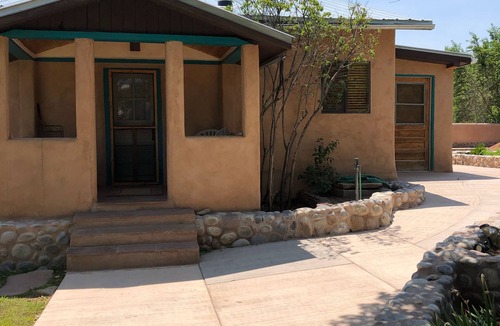 Abiquiu House | Barranca Plaza Casita - Village life in its old days Best