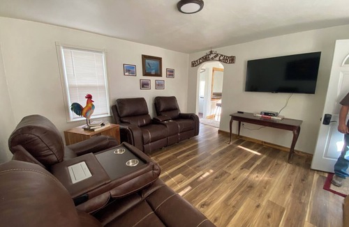 Glendo House | Base Camp Retreat