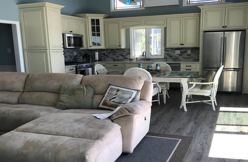 Ship Bottom Condo | Bayfront Condo. Ship Bottom. Beach Badges. WIFI. Washer & Dryer. Enjoy the.