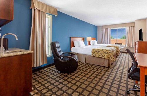 Rochester Hotel | Baymont by Wyndham Rochester Mayo Clinic Area