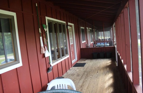 Indian Lake Cabin | Beach - Family & Pet Friendly - Adirondack Cabin