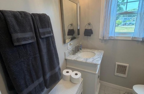 Narragansett Villa | Beach Front Cottage