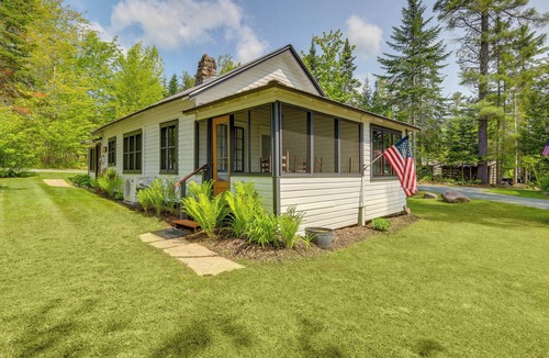 Speculator Cabin | Beach & Kayaks: Waterfront Cabin on Lake Pleasant!