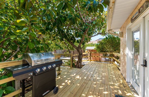 Orlando Beach House | Beach Paradise. Spacious, rustic, charming, original Florida style beach house.
