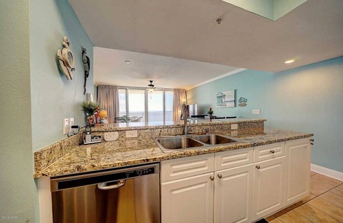 Panama City Beach Condo | Beachfront condo. Stunning views. VERY NEAR Pier Park. Perfect for families.