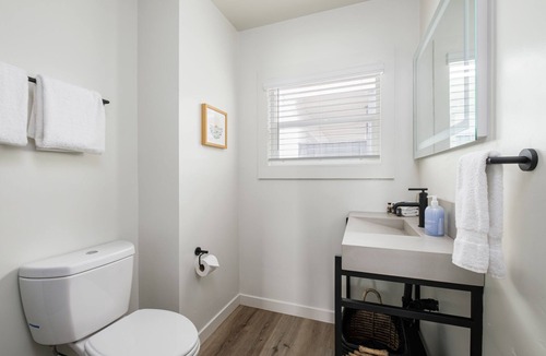 Townsite Cottage | Beachfront Cottage 107