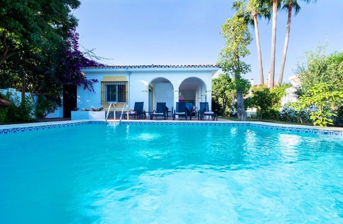 San Pedro de Alcantara Villa | Beachside Villa Linda Vista