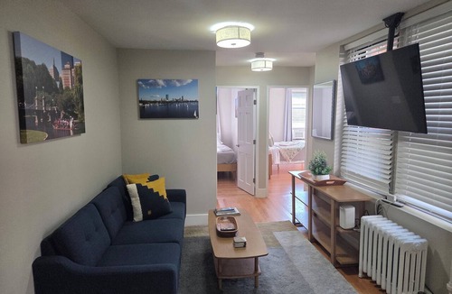 Beacon Hill Apartment | Beacon Hill 2brm/1.5bath