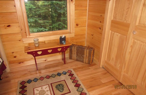 Moriah Center House | Beatiful Custom Log Home " Bear Lodge"