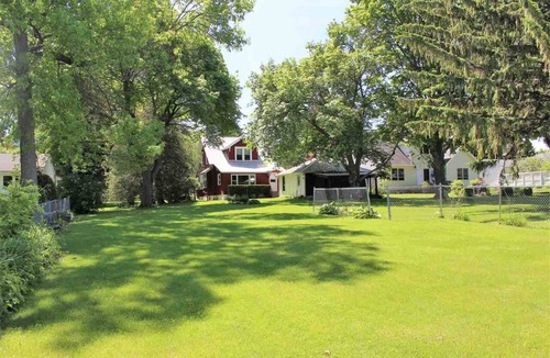 Ogdensburg House | Beautiful 3-BDRM Cottage Home on the St. Lawrence River!