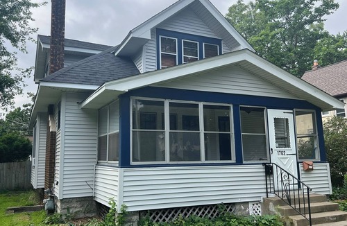 Midway House | Beautiful 4BR 2 bath Craftsman home, completely renovated, roomy, handy location