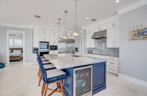 Big Pine Key House | Beautiful 5 bedroom 5.5 bath with stunning views and pool