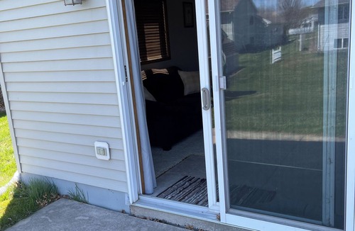 Stewartville House | Beautiful Big House in a quaint little Town!
