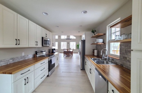 Deerwood Cabin | Beautiful cabin for your mountain biking adventure n
