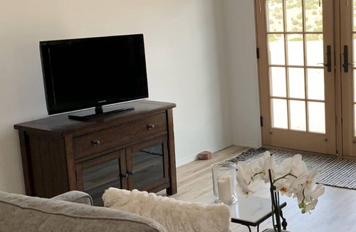 Placitas House | Beautiful Hillside Casita with easy access to Albuquerque and Santa Fe