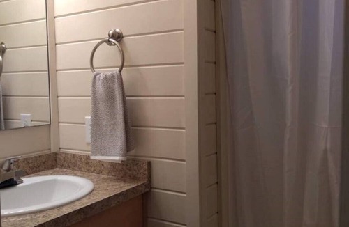 Queensbury Cottage | Beautiful Lake George Cottage