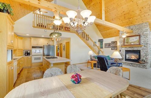 Wyoming House | Beautiful Linwood Lake Home 45 minutes from Minneapolis