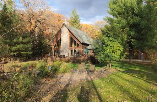 Webster House | Beautiful, modern log cabin on a great swimming and fishing lake with privacy!